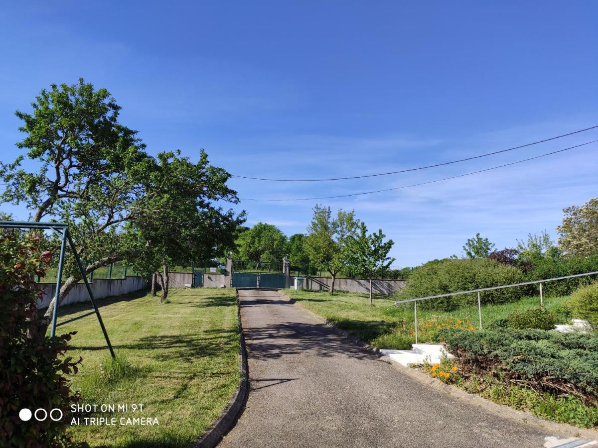 ホテル Domaine Des Arts Dompierre  エクステリア 写真