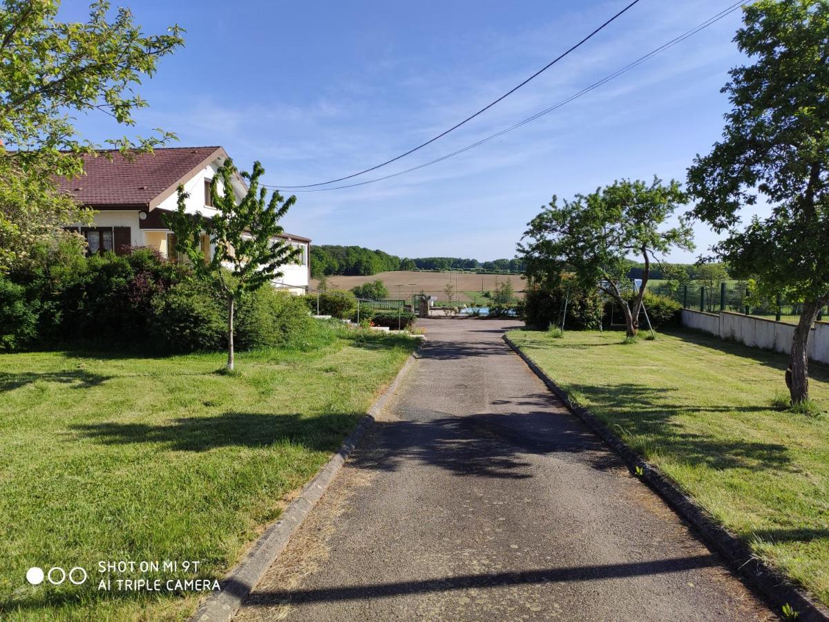 ホテル Domaine Des Arts Dompierre  エクステリア 写真